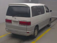 Toyota HIACE REGIUS лот № 4079 оценка 3.5  с аукциона в Японии 1