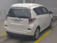 Toyota RACTIS лот № 84 оценка 4  с аукциона в Японии 1