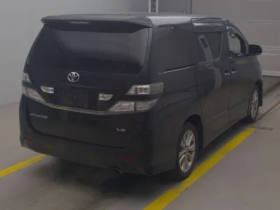 Toyota VELLFIRE  с аукциона в Японии