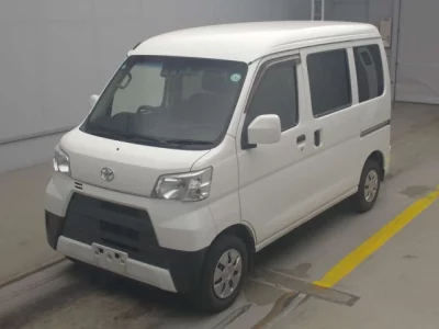 Toyota Pixis Van