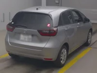 Honda FIT лот № 185 оценка R  с аукциона в Японии 1