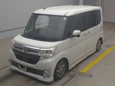 Daihatsu TANTO  с аукциона в Японии