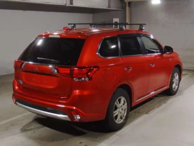 Mitsubishi OUTLANDER PHEV