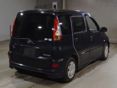 Toyota FUNCARGO  с аукциона в Японии