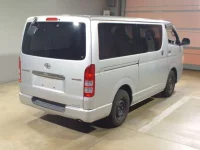 Toyota HIACE VAN лот № 62015 оценка 3  с аукциона в Японии 1