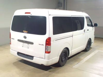 Toyota HIACE VAN  с аукциона в Японии