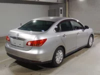 Nissan SYLPHY лот № 75031 оценка 3.5  с аукциона в Японии 1