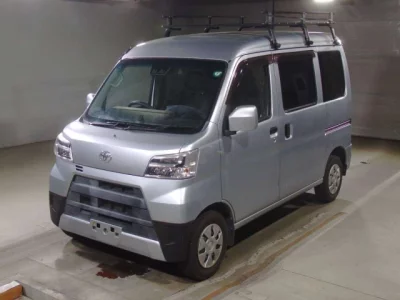 Toyota Pixis Van