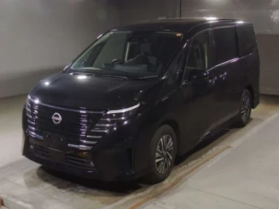 Nissan SERENA  с аукциона в Японии