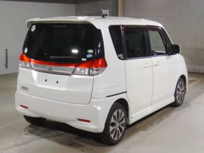 Mitsubishi DELICA D2