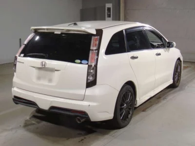 Honda STREAM  с аукциона в Японии