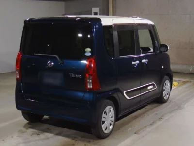 Daihatsu TANTO  с аукциона в Японии