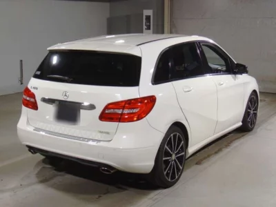Mercedes-Benz B CLASS