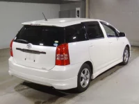 Toyota WISH лот № 2235 оценка 4  с аукциона в Японии 1