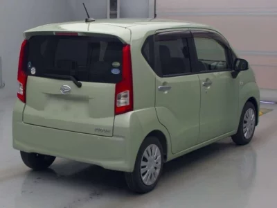 Daihatsu MOVE  с аукциона в Японии
