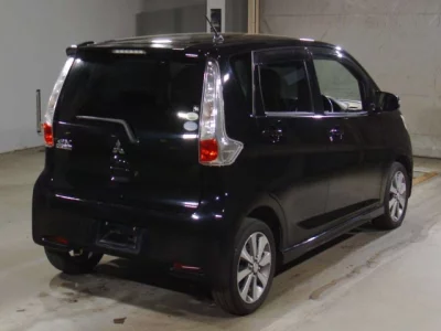 Mitsubishi EK CUSTOM