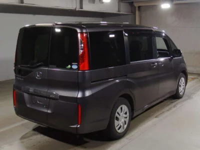 Honda STEP WAGON  с аукциона в Японии