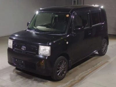 Toyota PIXIS SPACE  с аукциона в Японии