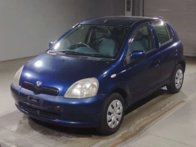 Toyota VITZ  с аукциона в Японии