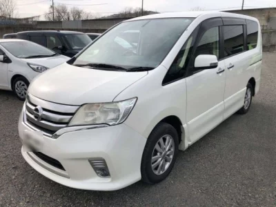 Nissan SERENA  с аукциона в Японии