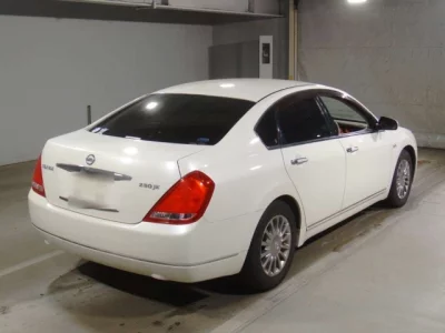 Nissan TEANA