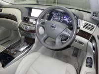 Nissan FUGA лот № 3001 оценка 3.5  с аукциона в Японии 2