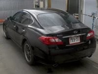 Nissan FUGA лот № 3024 оценка 3.5  с аукциона в Японии 1