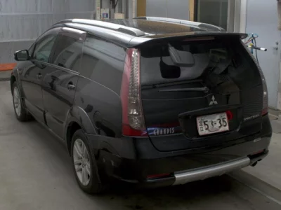 Mitsubishi GRANDIS