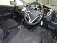 Honda FIT лот № 3072 оценка R  с аукциона в Японии 2