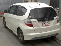 Honda FIT лот № 3072 оценка R  с аукциона в Японии 1