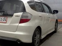 Honda FIT лот № 3072 оценка R  с аукциона в Японии 4