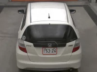 Honda FIT лот № 3072 оценка R  с аукциона в Японии 6