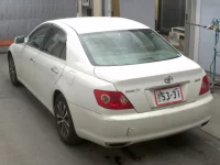 Toyota MARK X лот № 17020 оценка 3.5  с аукциона в Японии 1
