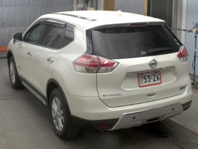 Nissan X-TRAIL
