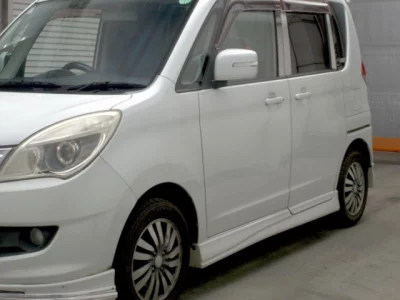 Mitsubishi DELICA D2