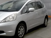 Honda FIT лот № 4054 оценка 3.5  с аукциона в Японии 2