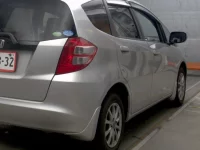 Honda FIT лот № 4054 оценка 3.5  с аукциона в Японии 3