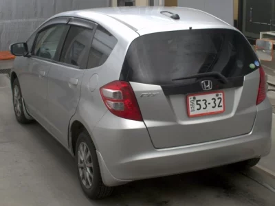 Honda FIT  с аукциона в Японии