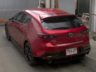 Mazda MAZDA3  с аукциона в Японии