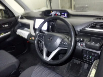 Mitsubishi DELICA D2  с аукциона в Японии