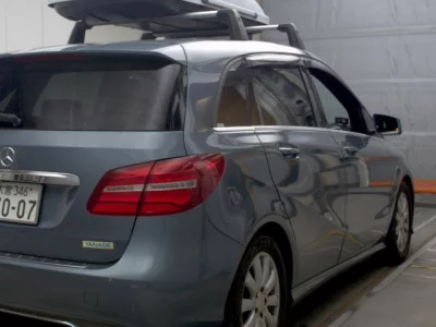 Mercedes-Benz B CLASS