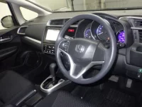 Honda FIT лот № 2162 оценка 3.5  с аукциона в Японии 2