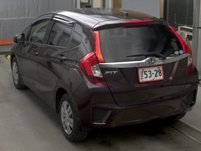 Honda FIT  с аукциона в Японии