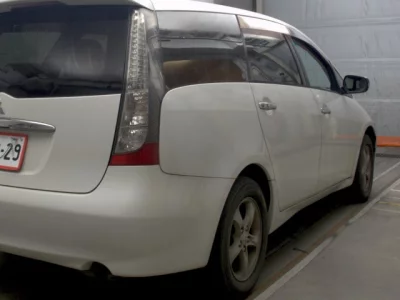 Mitsubishi GRANDIS