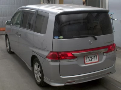 Honda STEP WAGON  с аукциона в Японии