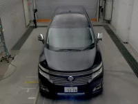 Nissan ELGRAND лот № 2184 оценка 3  с аукциона в Японии 5