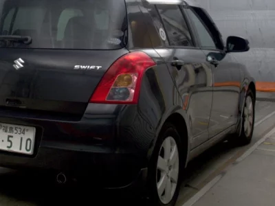 Suzuki SWIFT  с аукциона в Японии