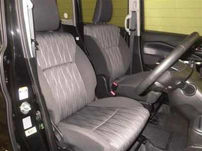 Mitsubishi DELICA D2