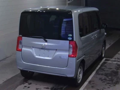 Daihatsu TANTO  с аукциона в Японии