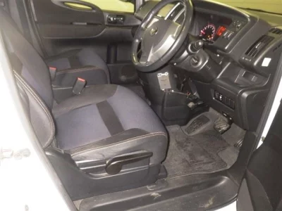 Nissan SERENA  с аукциона в Японии